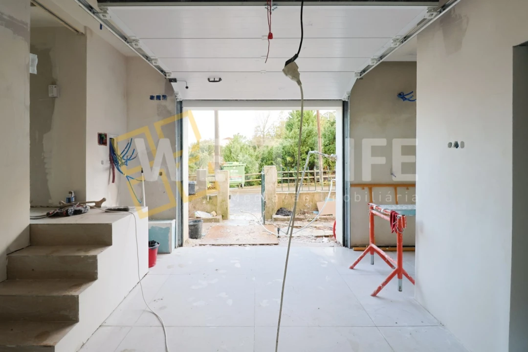 Moradia T4 para Venda em Santa Maria, São Pedro e Matacães Foto 24