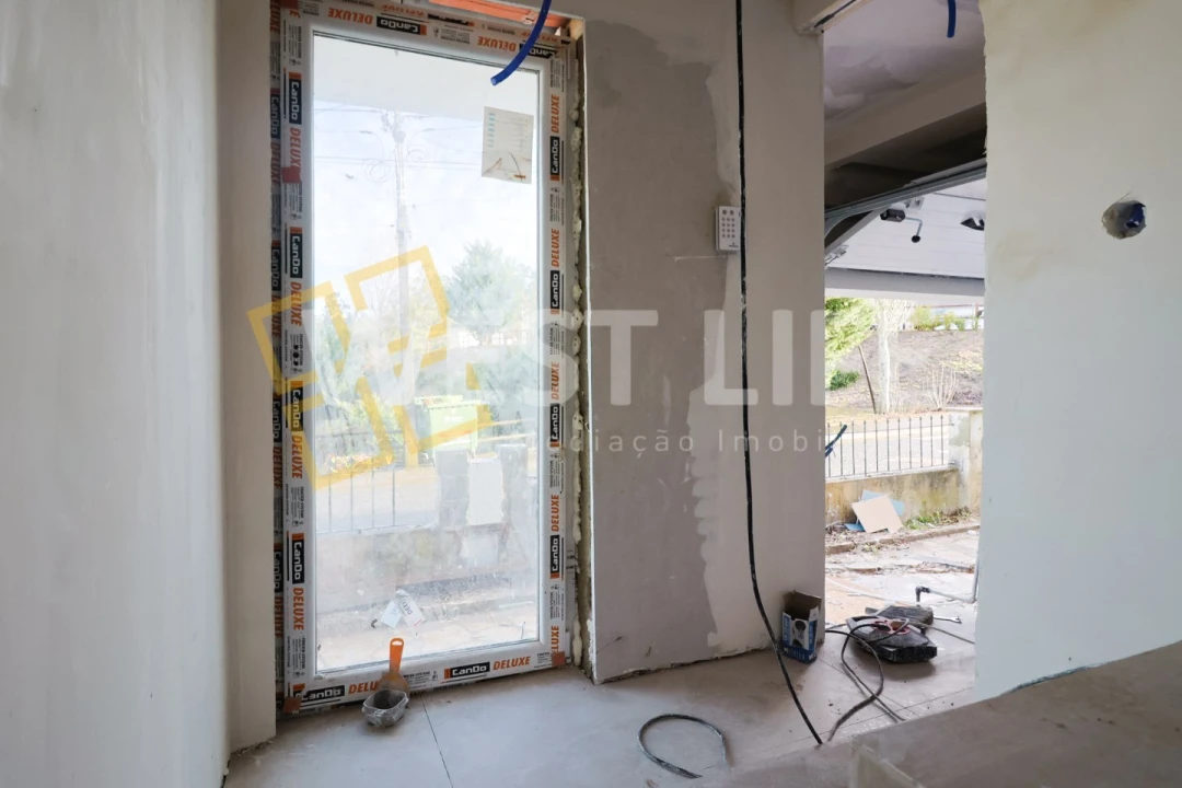 Moradia T4 para Venda em Santa Maria, São Pedro e Matacães Foto 13