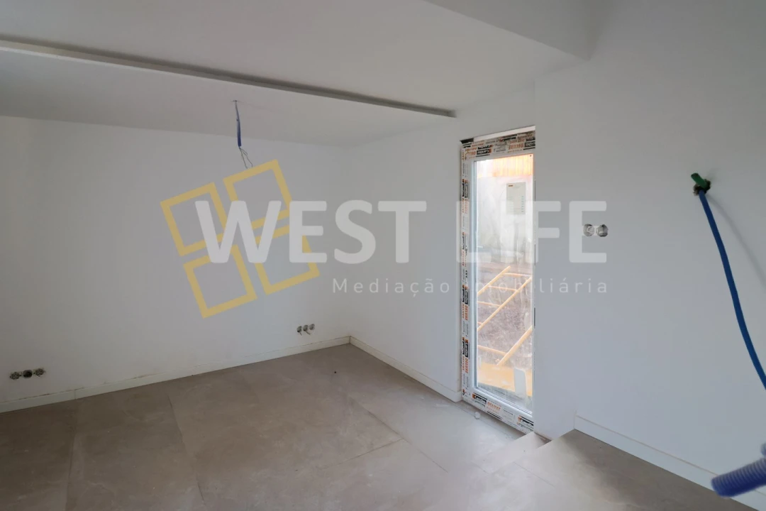 Moradia T4 para Venda em Santa Maria, São Pedro e Matacães Foto 16