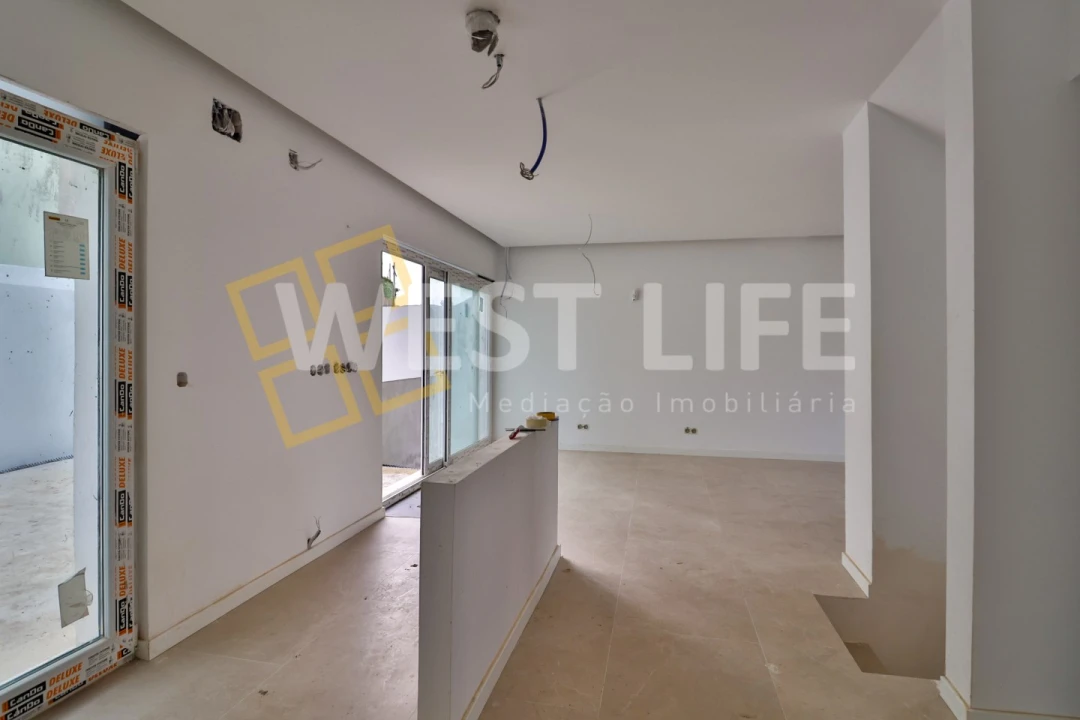 Moradia T4 para Venda em Santa Maria, São Pedro e Matacães Foto 5