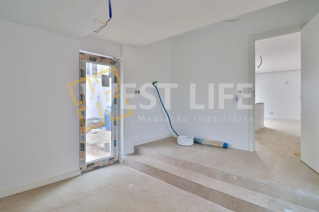 Moradia T4 para Venda em Santa Maria, São Pedro e Matacães Foto 8