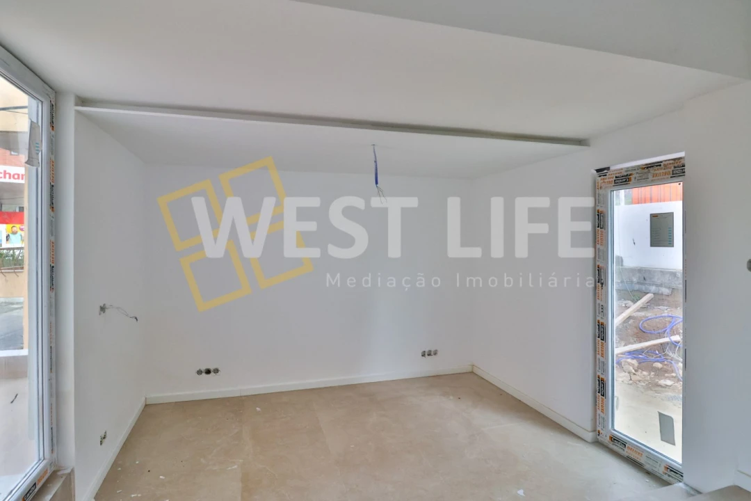 Moradia T4 para Venda em Santa Maria, São Pedro e Matacães Foto 9