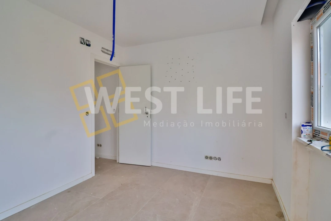 Moradia T4 para Venda em Santa Maria, São Pedro e Matacães Foto 12