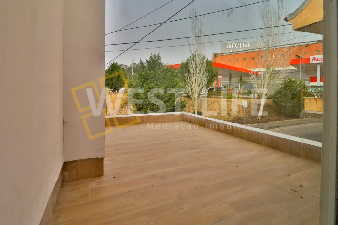 Moradia T4 para Venda em Santa Maria, São Pedro e Matacães Foto 13