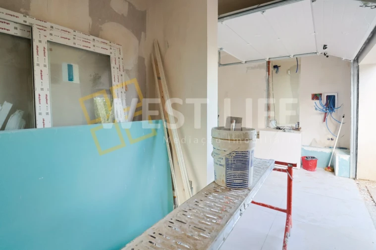 Moradia T4 para Venda em Santa Maria, São Pedro e Matacães Foto 20