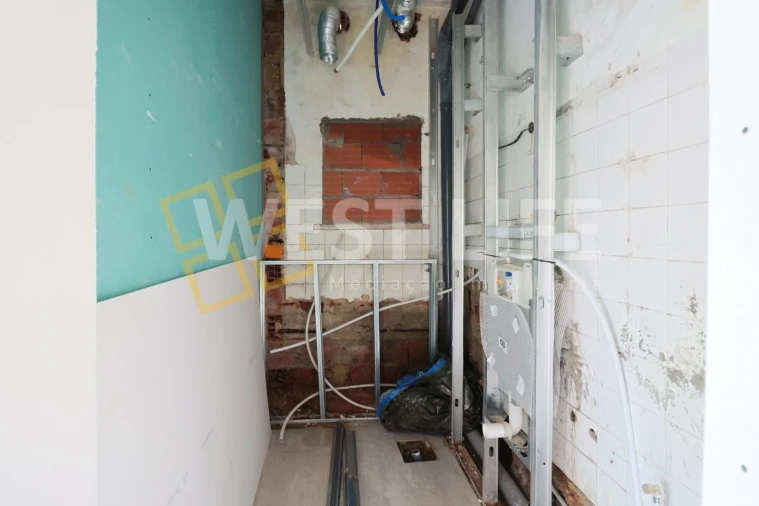 Moradia T4 para Venda em Santa Maria, São Pedro e Matacães Foto 23