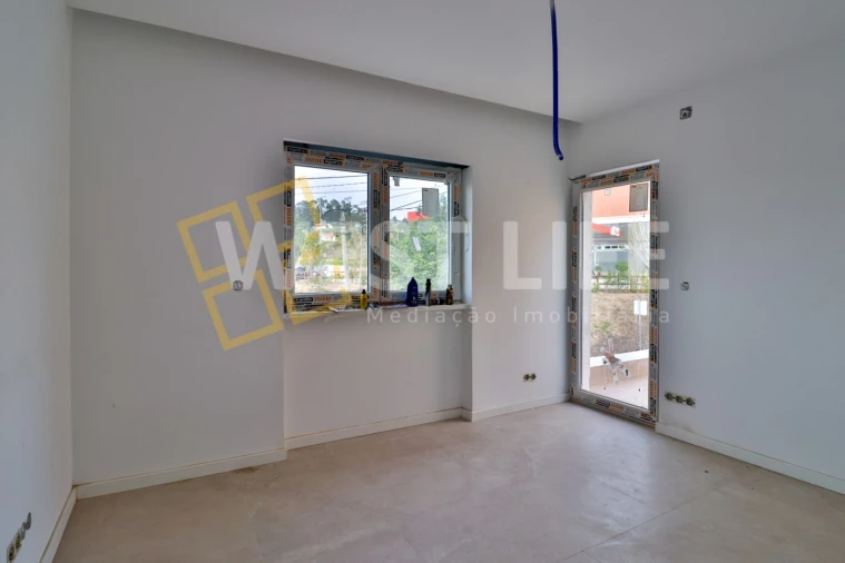 Moradia T4 para Venda em Santa Maria, São Pedro e Matacães Foto 11