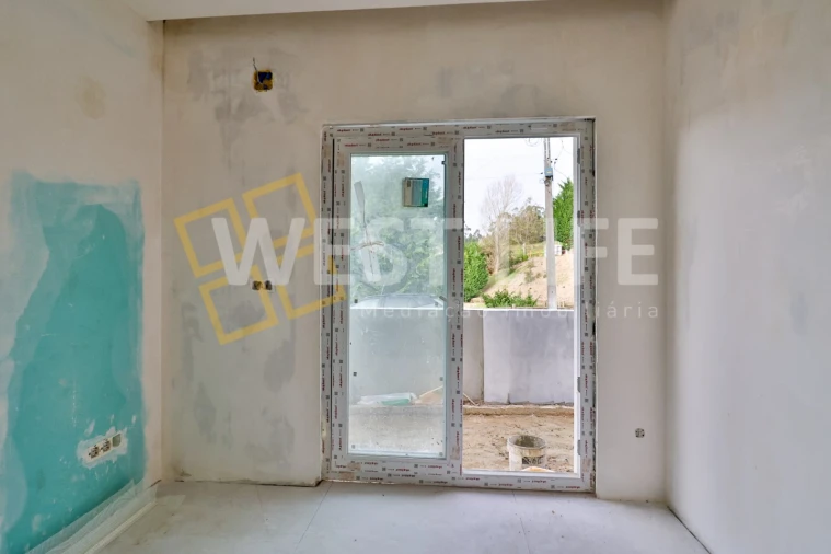 Moradia T4 para Venda em Santa Maria, São Pedro e Matacães Foto 14