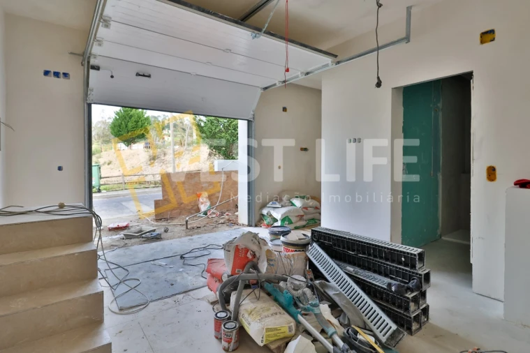 Moradia T4 para Venda em Santa Maria, São Pedro e Matacães Foto 17