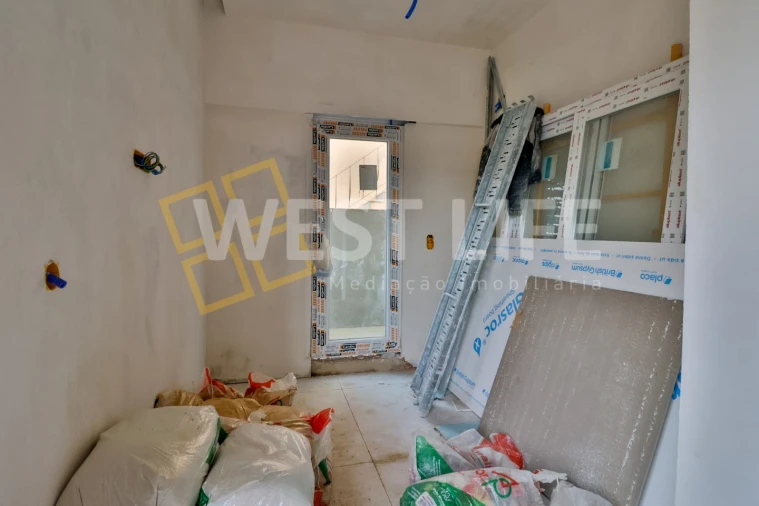 Moradia T4 para Venda em Santa Maria, São Pedro e Matacães Foto 20