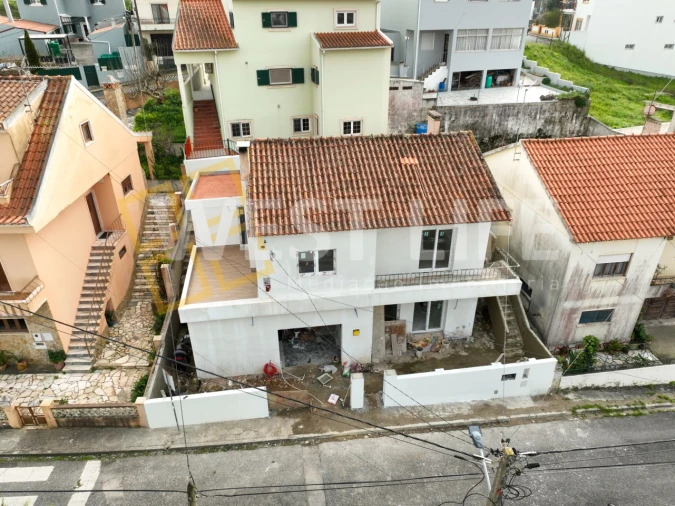 Moradia T4 para Venda em Santa Maria, São Pedro e Matacães Foto 21