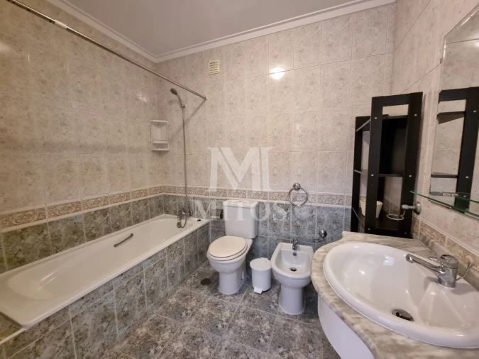 Apartamento T1 para Arrendamento em Santa Maria Maior e Monserrate e Meadela Foto 7