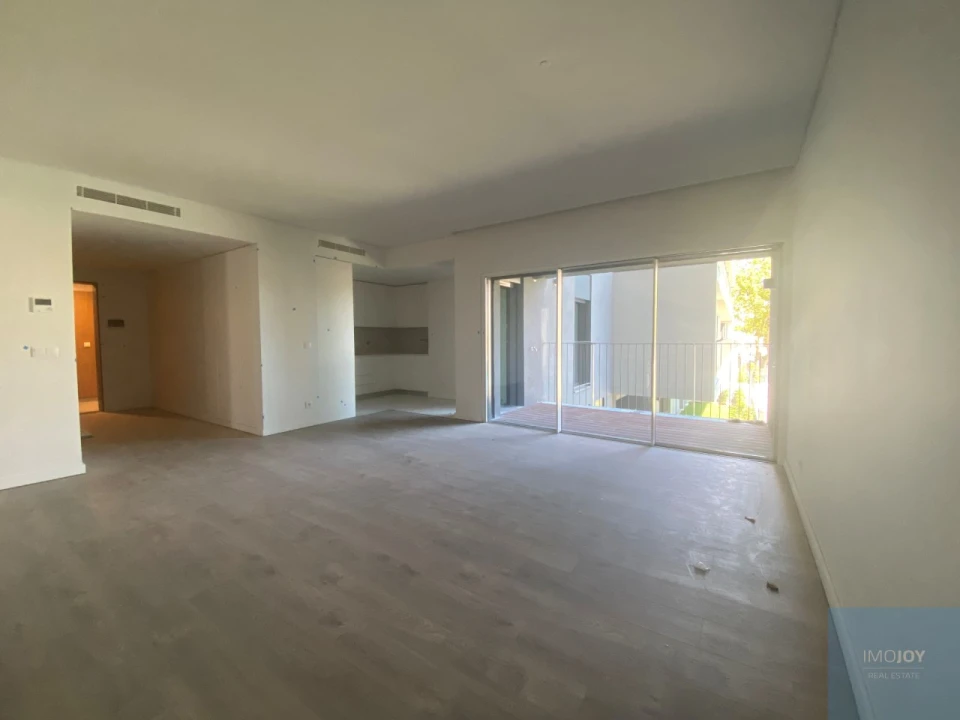 Apartamento T2 para Venda em Carcavelos e Parede Foto 1