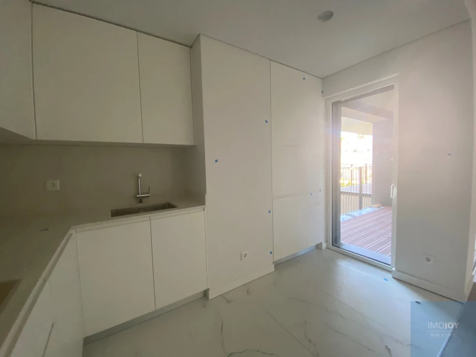 Apartamento T2 para Venda em Carcavelos e Parede Foto 4
