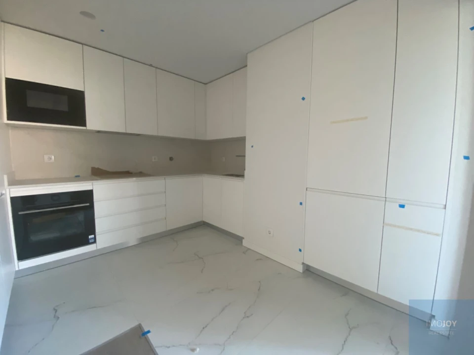 Apartamento T2 para Venda em Carcavelos e Parede Foto 5
