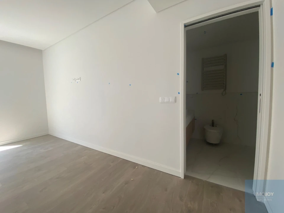Apartamento T2 para Venda em Carcavelos e Parede Foto 14
