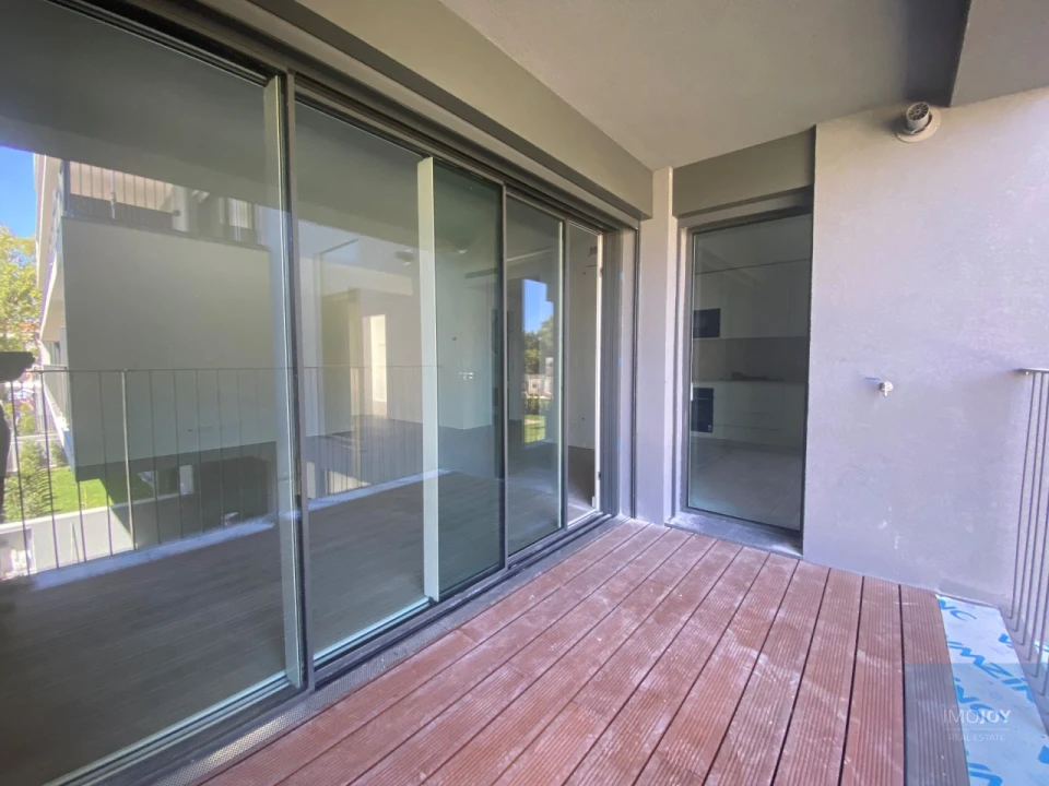 Apartamento T2 para Venda em Carcavelos e Parede Foto 24