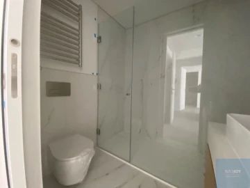 Apartamento T2 para Venda em Carcavelos e Parede