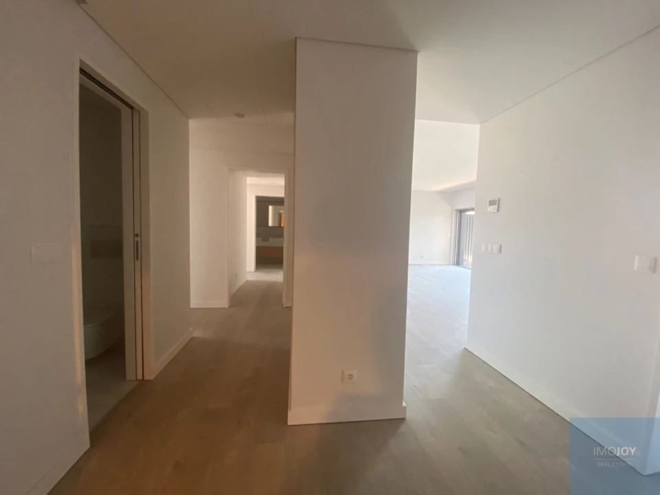 Apartamento T3 para Venda em Carcavelos e Parede Foto 26