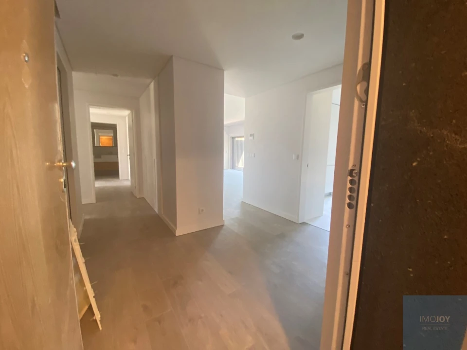 Apartamento T3 para Venda em Carcavelos e Parede Foto 27