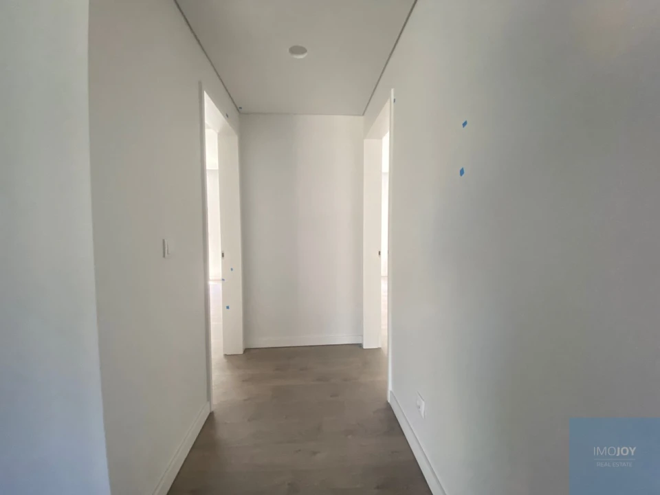 Apartamento T2 para Venda em Carcavelos e Parede Foto 7