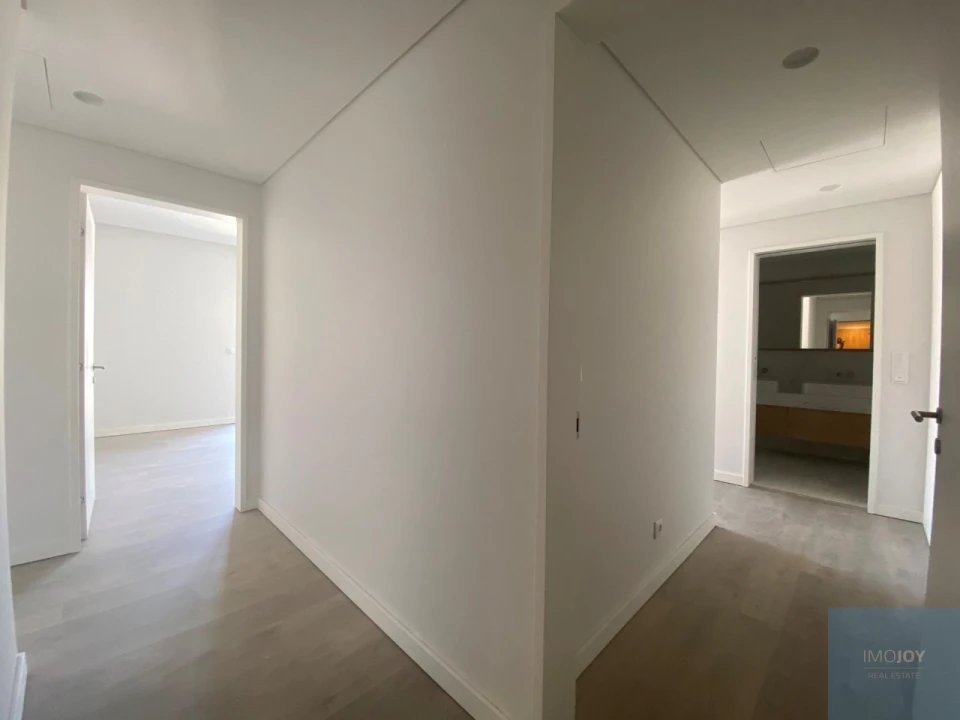 Apartamento T3 para Venda em Carcavelos e Parede Foto 23