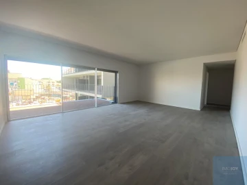 Apartamento T3 para Venda em Carcavelos e Parede