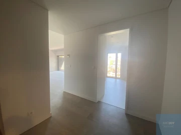 Apartamento T3 para Venda em Carcavelos e Parede