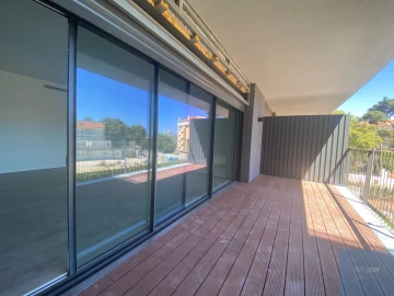 Apartamento T3 para Venda em Carcavelos e Parede