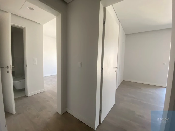 Apartamento T3 para Venda em Carcavelos e Parede Foto 8