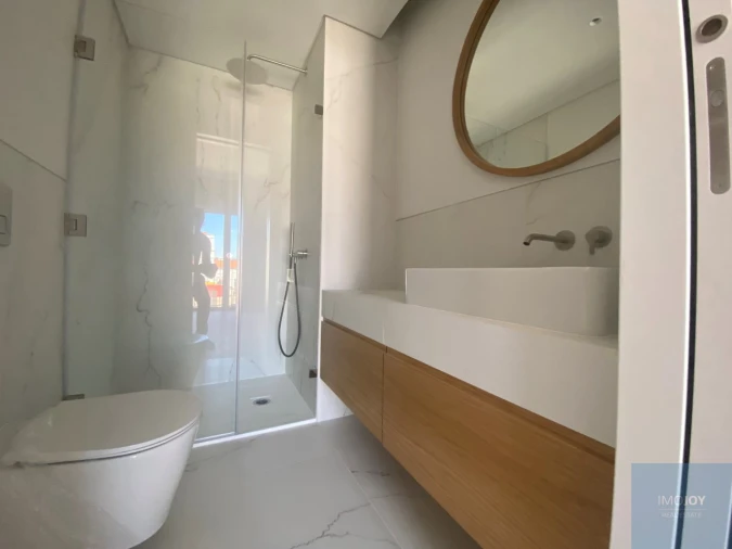 Apartamento T3 para Venda em Carcavelos e Parede Foto 22