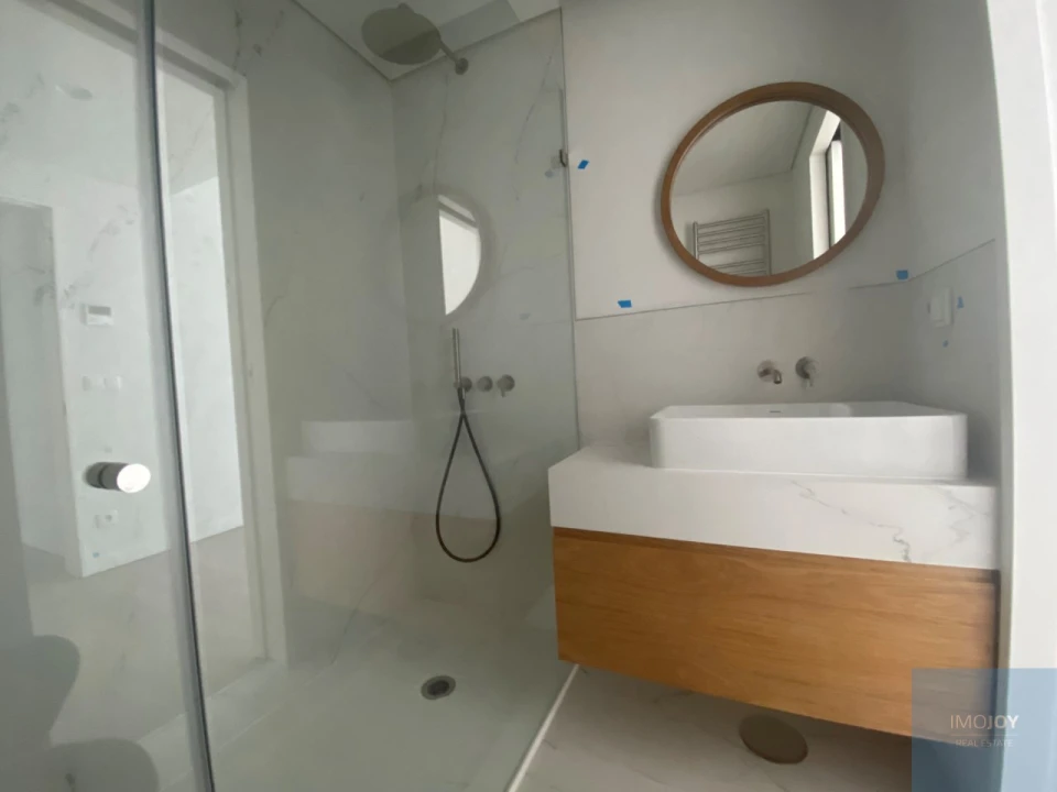 Apartamento T2 para Venda em Carcavelos e Parede Foto 10