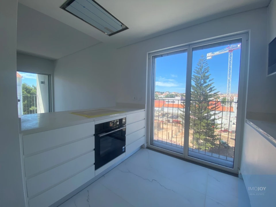 Apartamento T2 para Venda em Carcavelos e Parede Foto 4