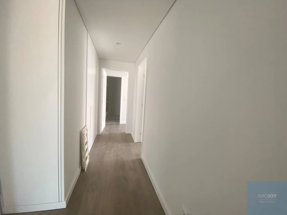 Apartamento T2 para Venda em Carcavelos e Parede Foto 7
