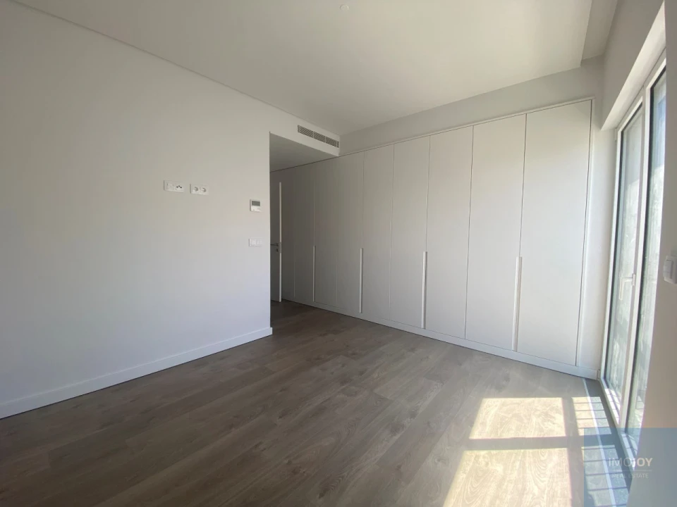Apartamento T2 para Venda em Carcavelos e Parede Foto 10