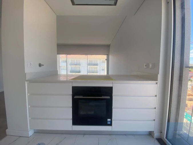 Apartamento T2 para Venda em Carcavelos e Parede Foto 5