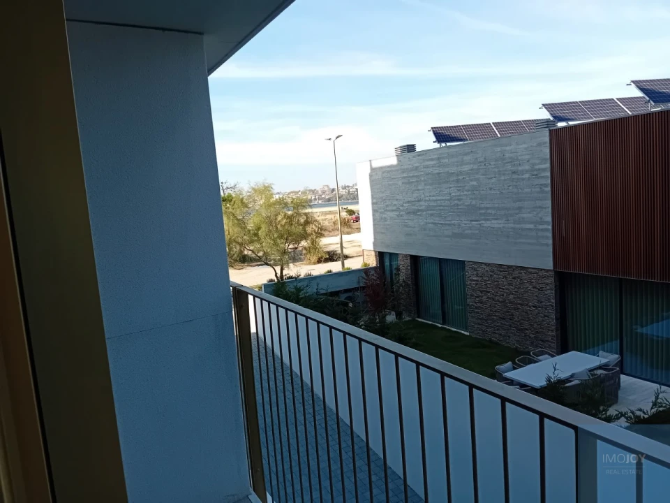 Apartamento T3 para Venda em Canidelo Foto 12