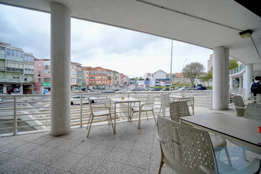 Loja para Venda em Falagueira-Venda Nova Foto 5