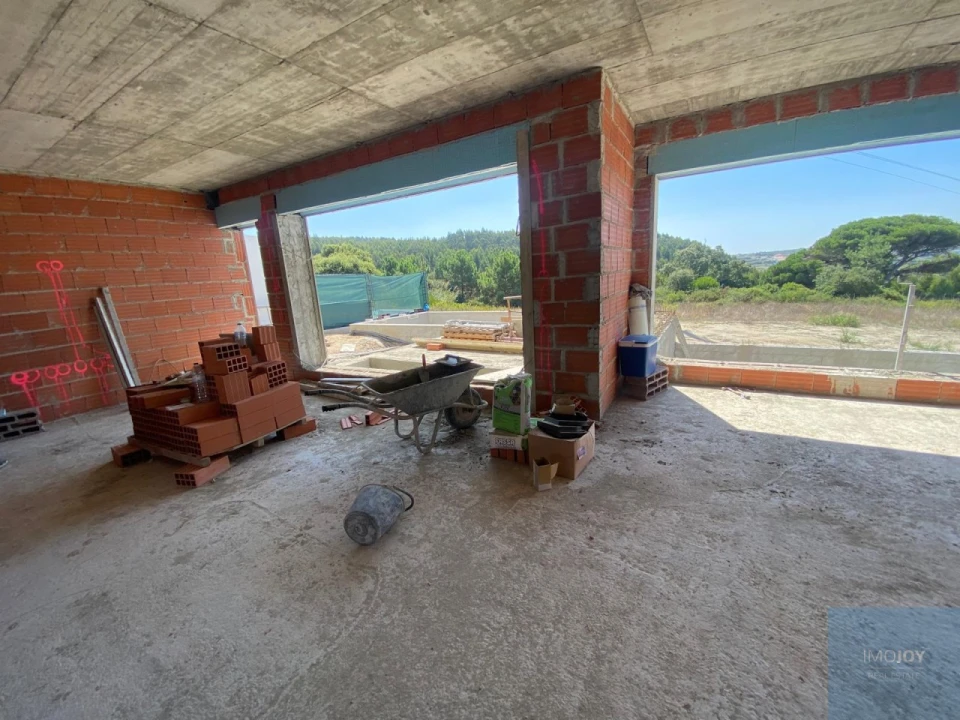 Moradia T4 para Venda em Atouguia da Baleia Foto 15