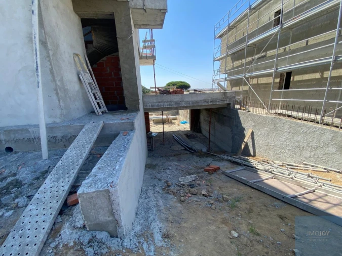 Moradia T4 para Venda em Atouguia da Baleia Foto 12