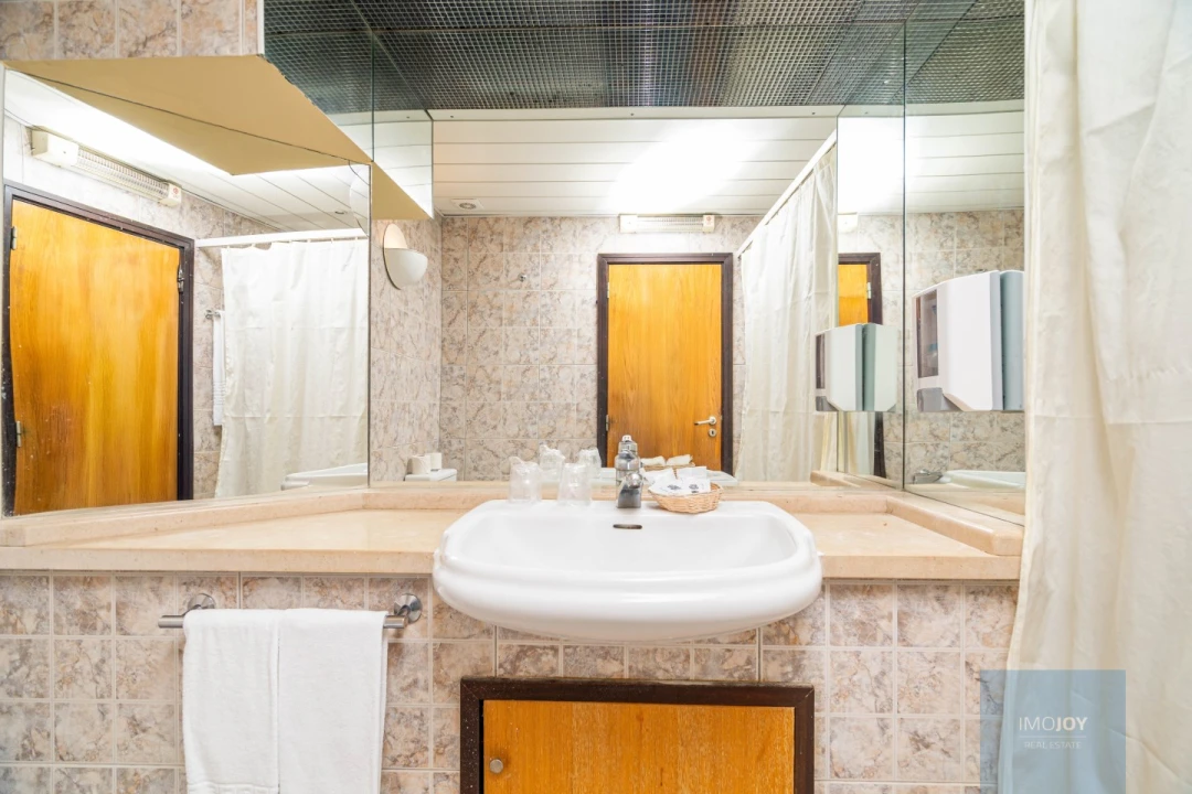 Apartamento T1 para Venda em Albufeira e Olhos de Água Foto 14