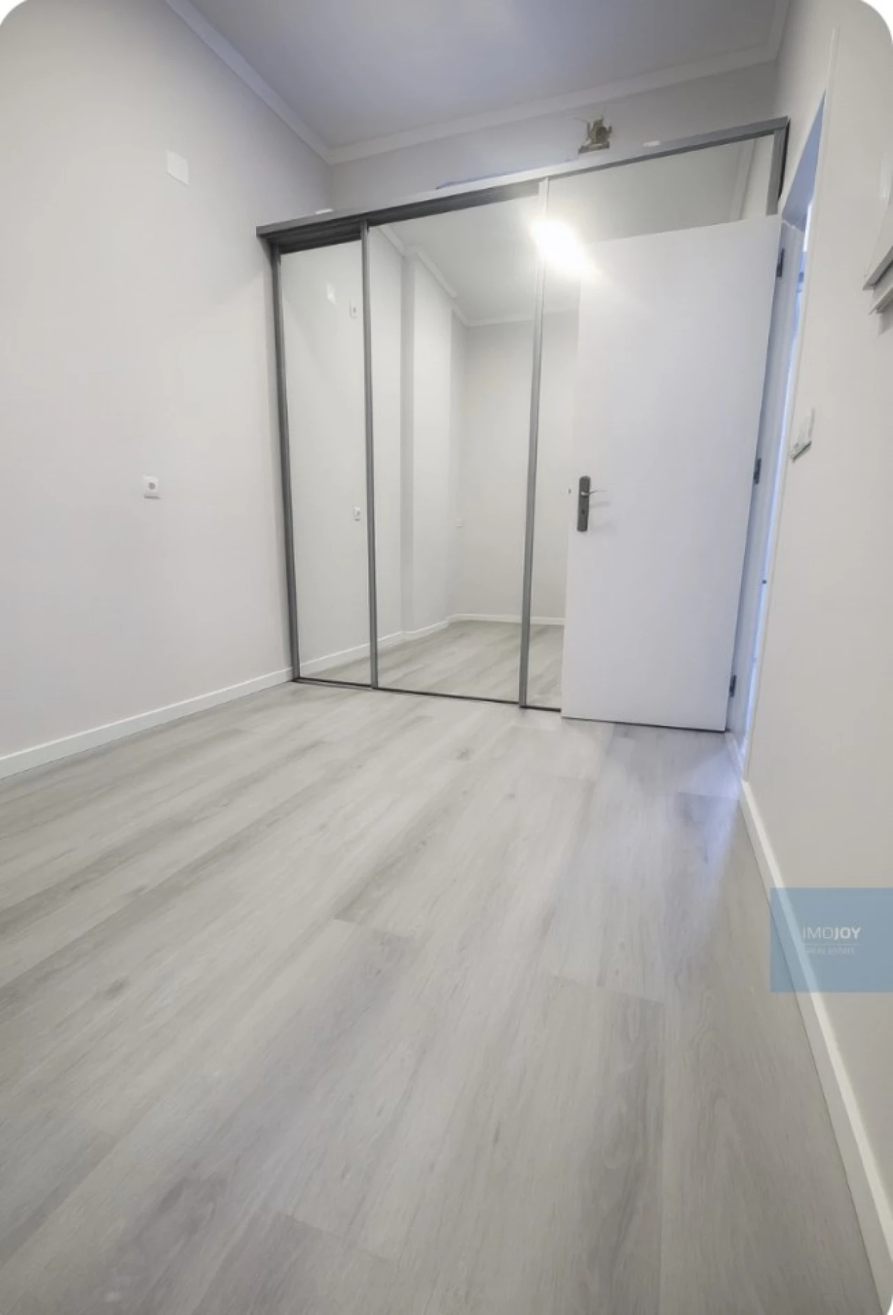 Loja para Arrendamento em Queluz e Belas Foto 14