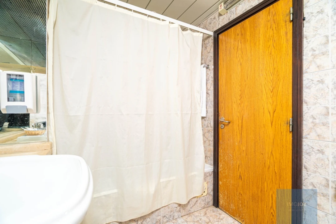 Apartamento T2 para Venda em Albufeira e Olhos de Água Foto 13