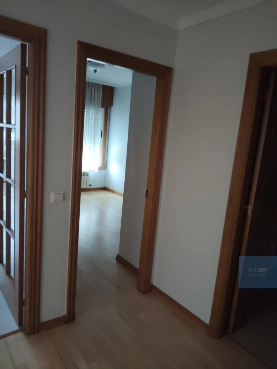 Apartamento T1 para Arrendamento em Lordelo do Ouro e Massarelos Foto 9