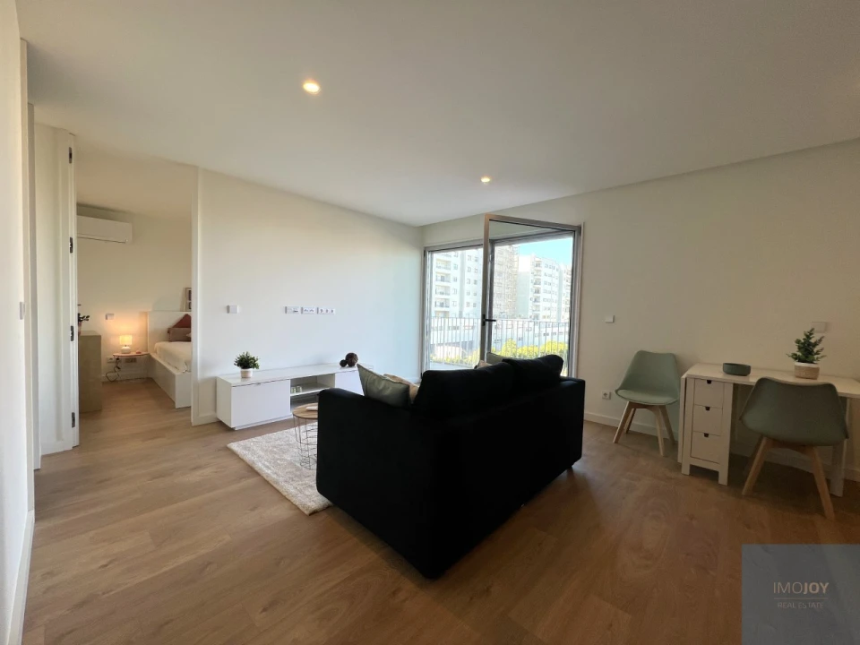 Apartamento T1 para Arrendamento em Paranhos Foto 4