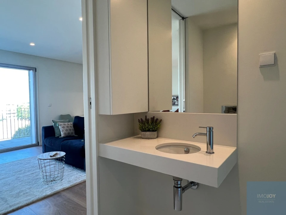 Apartamento T1 para Arrendamento em Paranhos Foto 9