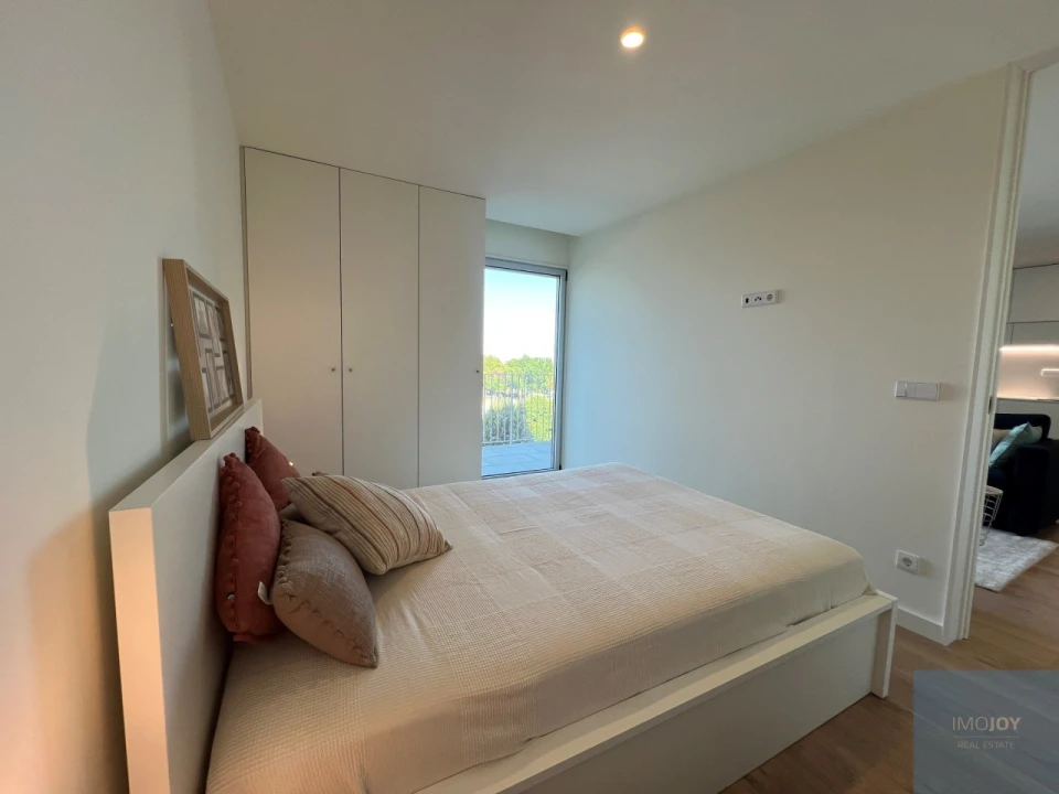 Apartamento T1 para Arrendamento em Paranhos Foto 16