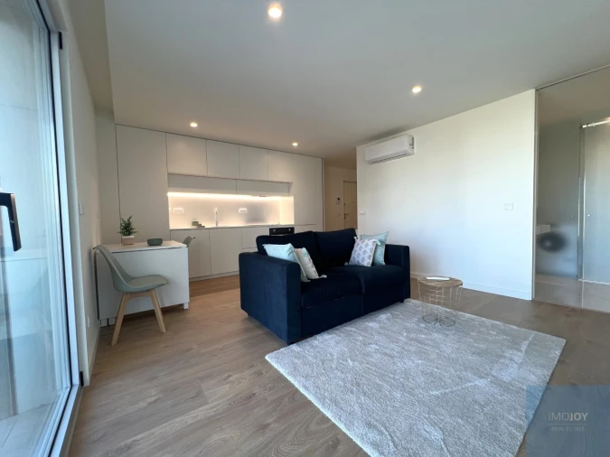 Apartamento T1 para Arrendamento em Paranhos Foto 3