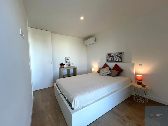 Apartamento T1 para Arrendamento em Paranhos Foto 18