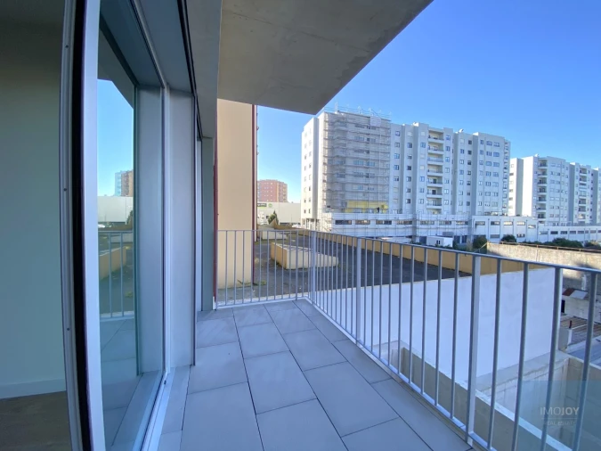 Apartamento T1 para Arrendamento em Paranhos Foto 26